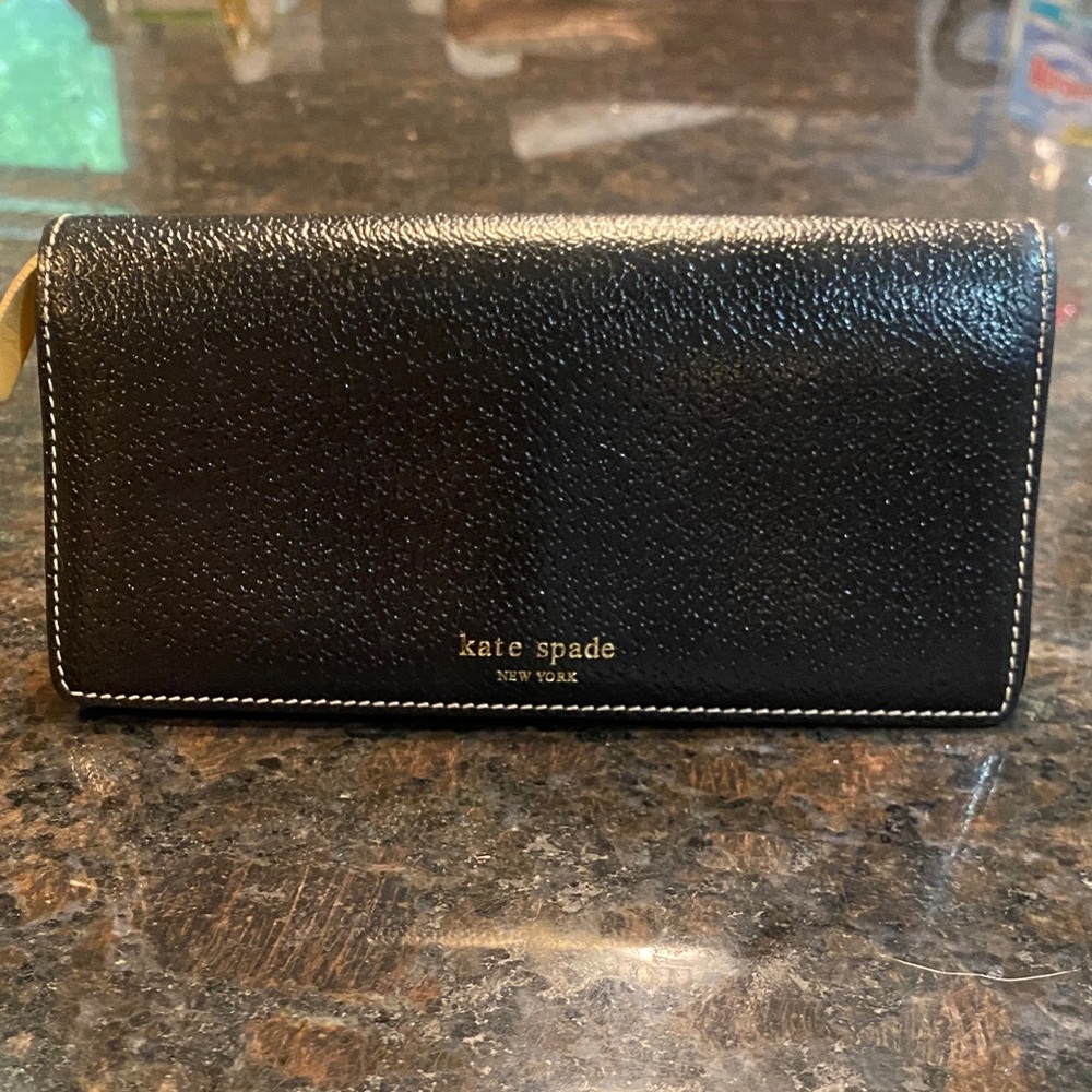 Kate Spade Black Textured Wallet
